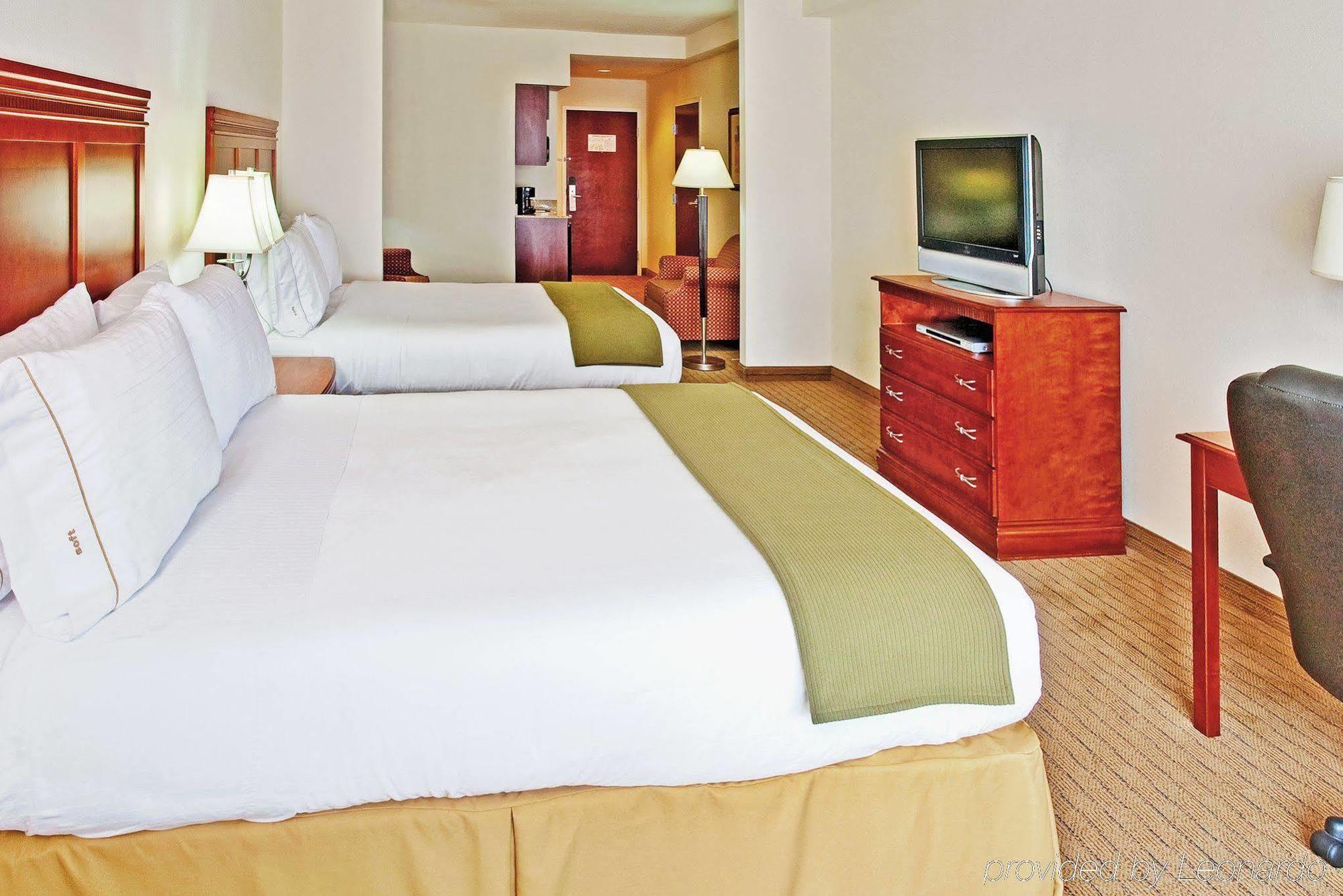 Holiday Inn Express & Suites Dyersburg, An Ihg Hotel Camera foto