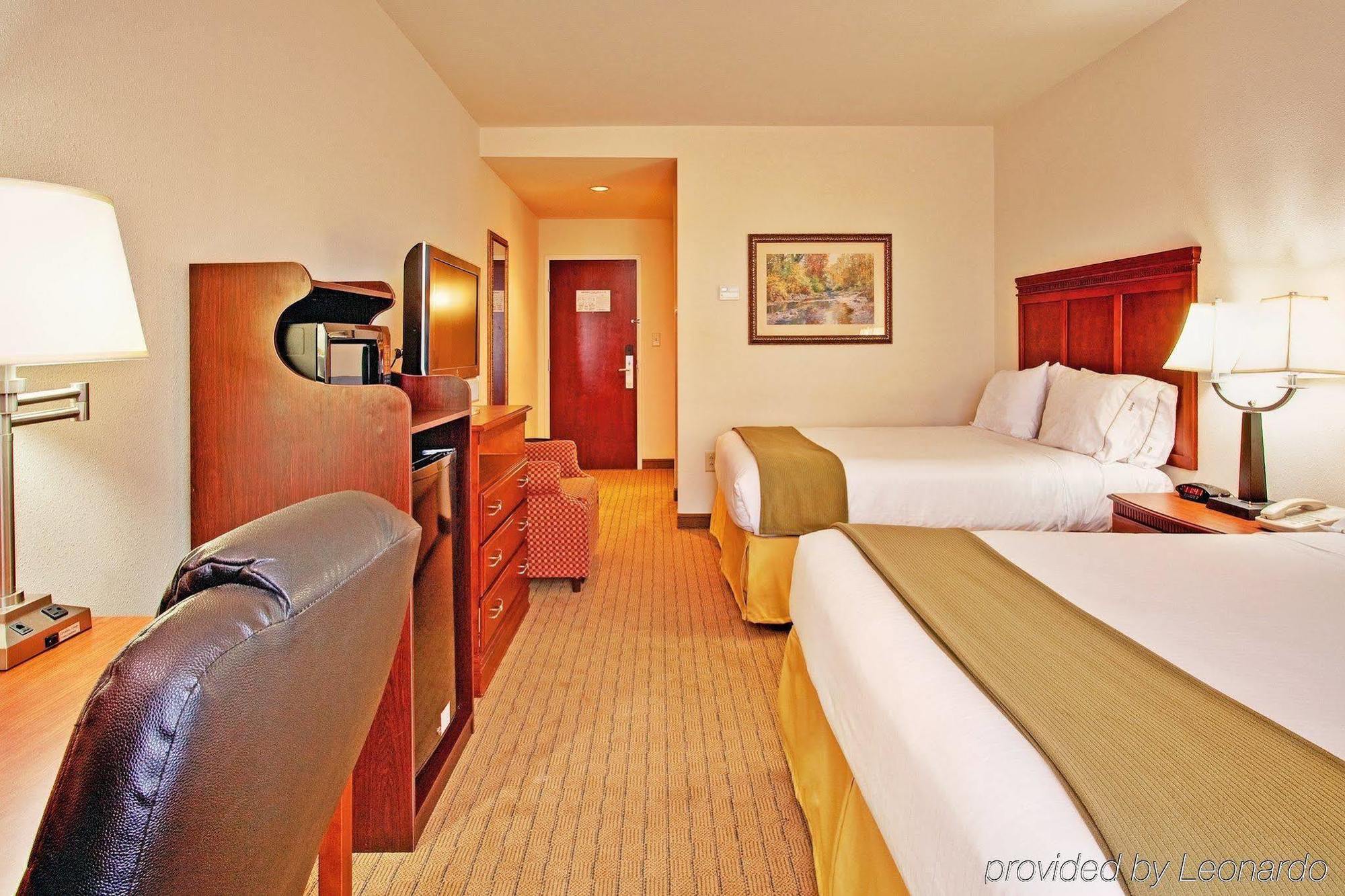 Holiday Inn Express & Suites Dyersburg, An Ihg Hotel Esterno foto